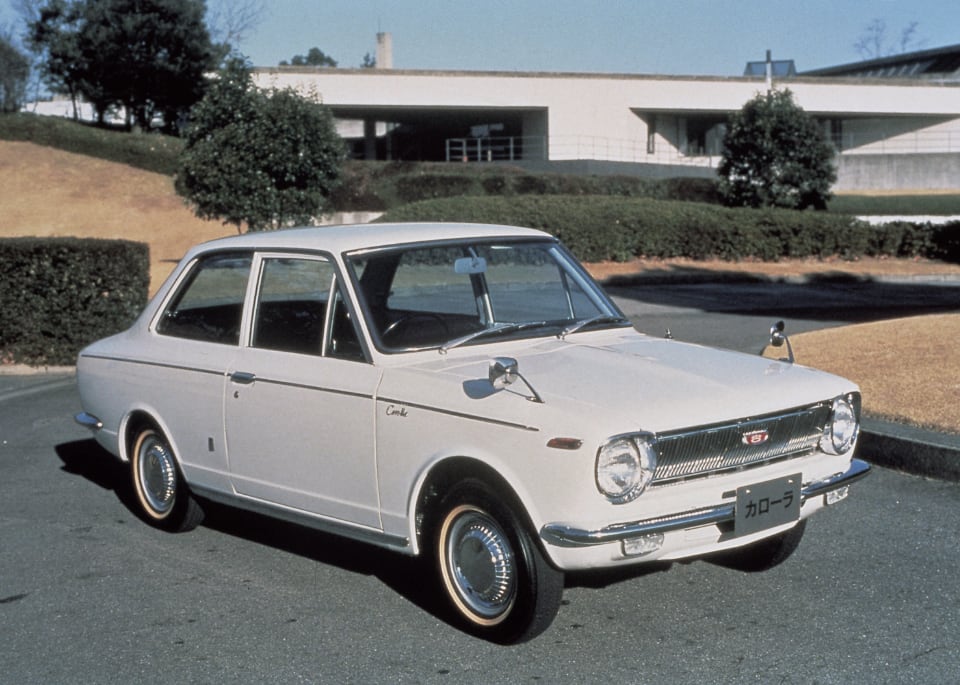 1966년에 처음 생산된 토요타 코롤라는 지금까지 누적 판매량 5,000만 대를 넘겼다