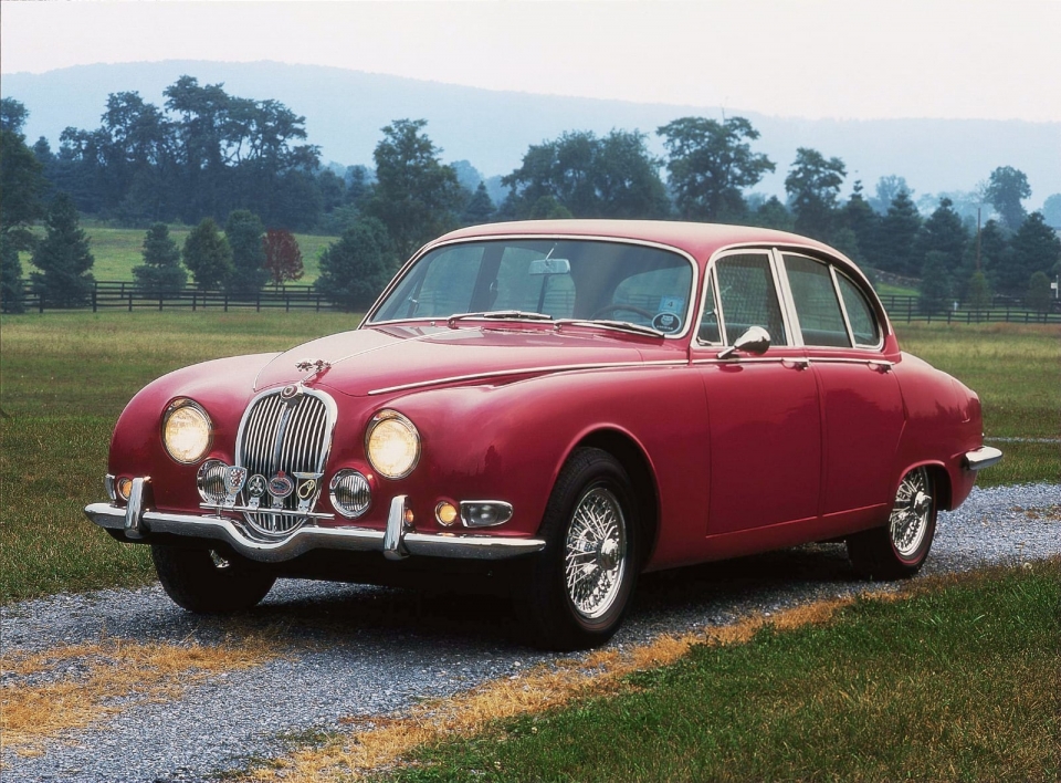 오리지널 S-타입은 1963년에 나왔지만 1950년대 스타일의 연장선에 있었다 (출처: Jaguar Land Rover)