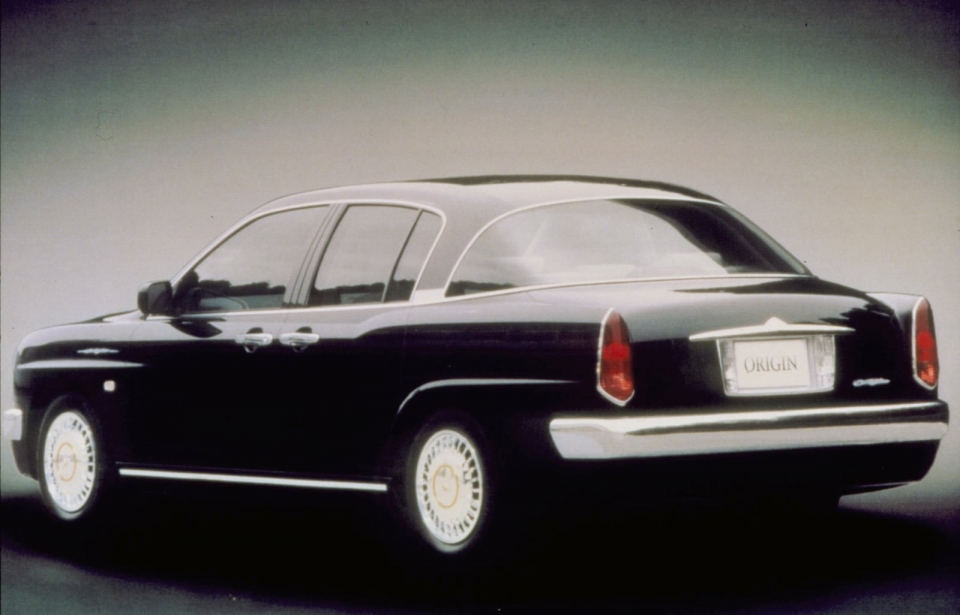 오리진의 외부는 오리지널 모델인 1세대 크라운의 특징을 최대한 현대적으로 재현한 모습이 특징이다 (출처: Toyota)