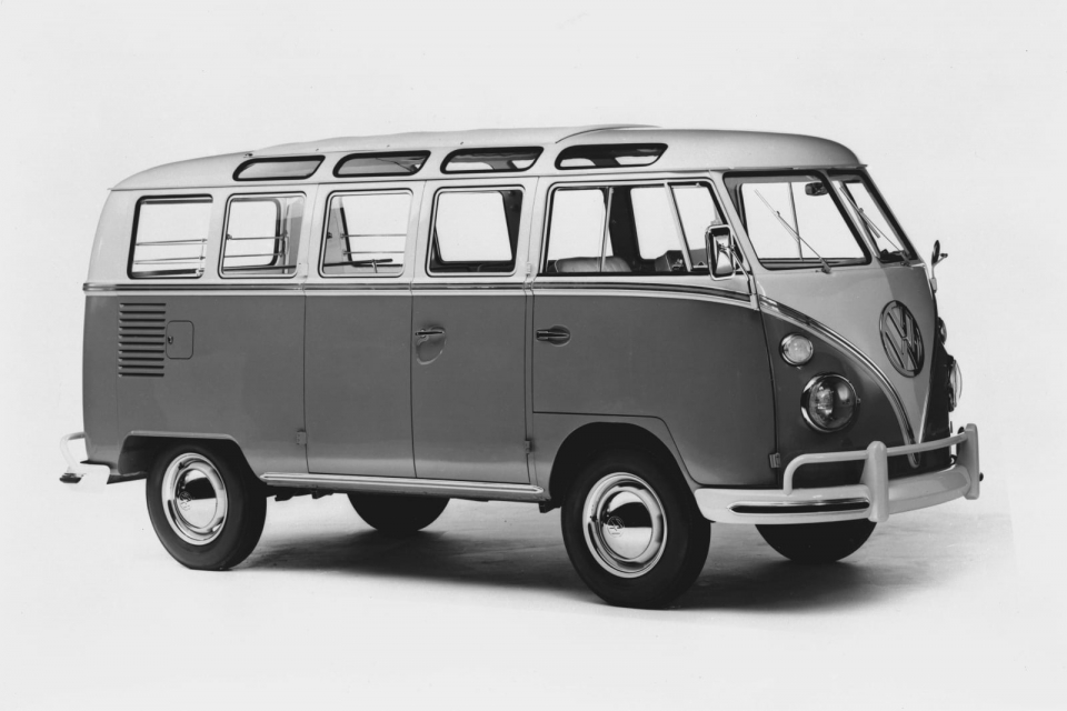 T1은 2차대전 후 독일에서 절실했던 상용차로 인기를 얻었지만 1960년대 미국에서 히피 문화와 만나 상징성이 커졌다 (출처: Volkswagen)