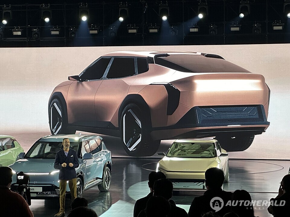 2023년 10월 EV4 콘셉트 공개 현장, 오토헤럴드 김훈기 기자