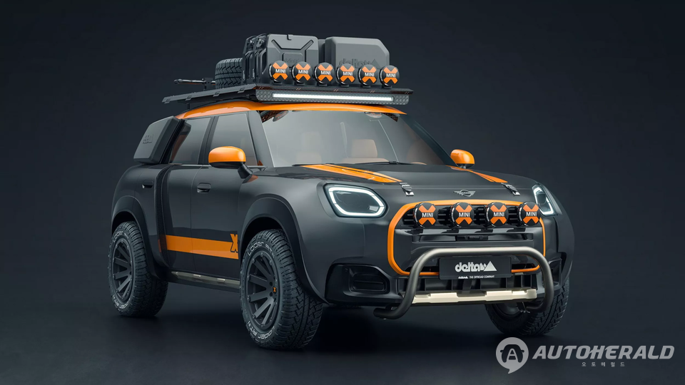 델타 4x4(Delta 4x4)와 다카르 랠리 챔피언 팀 X-레이드(X-Raid)가 미니 컨트리맨의 튜닝 버전을 공개했다. (Delta 4x4)