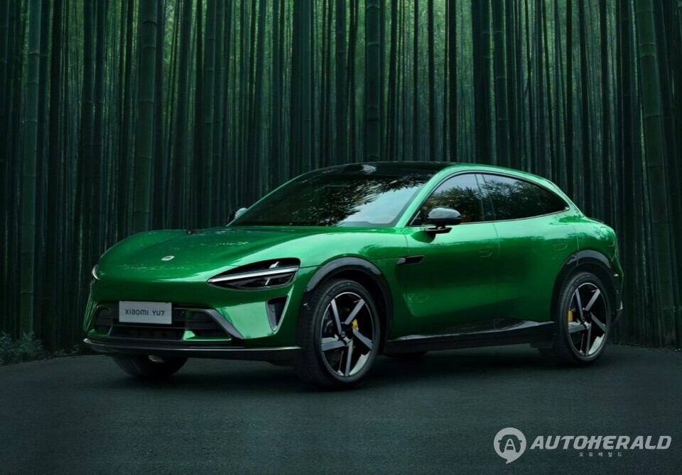 샤오미 첫 전기 SUV YU7 완전 공개(샤오미)