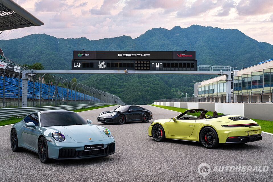 해당 모델은 변화된 파워트레인을 바탕으로 시속 100km 도달까지 3초의 순발력을 만날 수 있다(출처: 포르쉐)