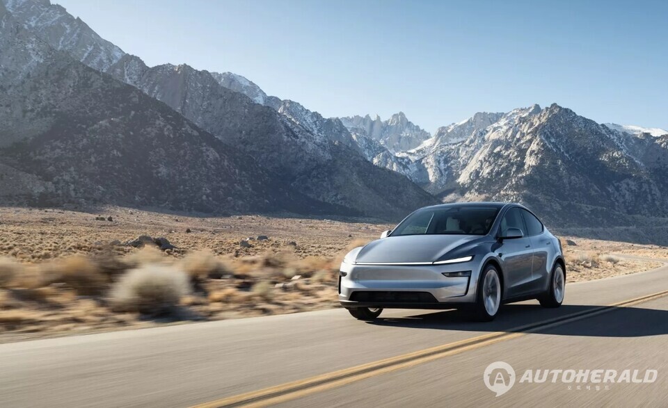 과거 테슬라는 해당 문제로 미국에서 약 100만 대 리콜을 실시한 바 있다(출처: 테슬라)