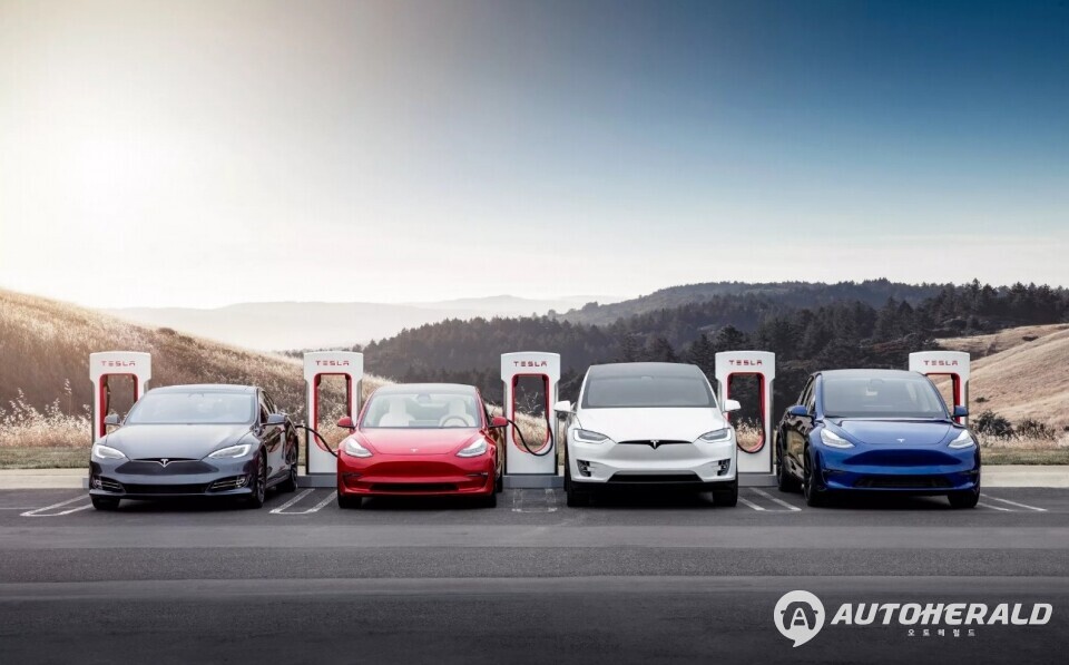 테슬라의 이 같은 중국 내 판매 부진에는 신차 부재와 노후화된 라인업의 개선이 원인으로 지목됐다(출처: 테슬라)