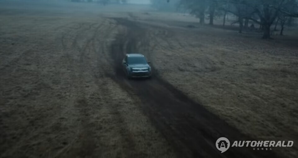 신차의 파워트레인은 새롭게 3.5리터 V6와 2.5리터 하이브리드가 조합된다(출처: 기아)