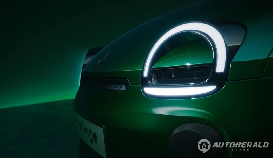 트윙고 E-테크에는 가격 경쟁력을 위해 최대 30kWh급 LFP 배터리가 탑재될 전망이다(출처: 르노)