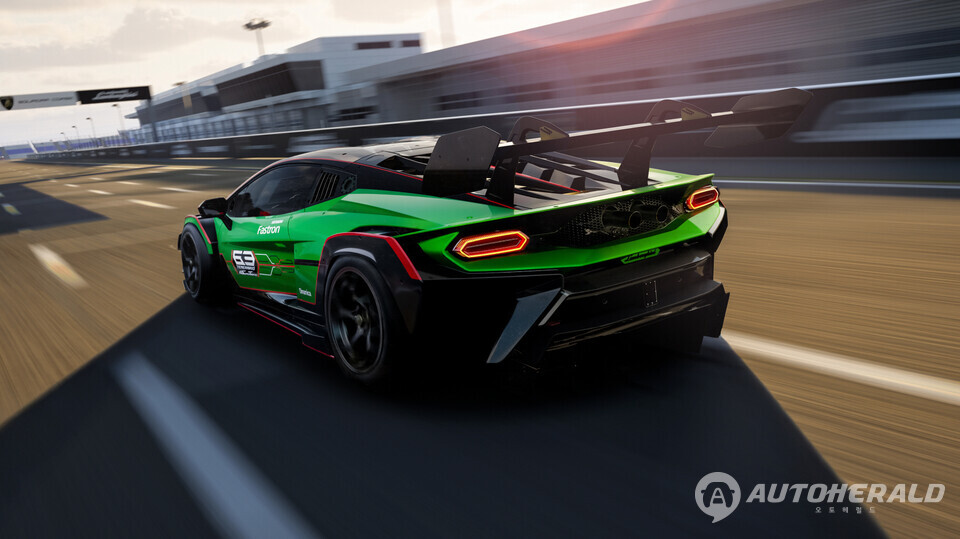 이번 신차는 지난 7월 굿우드 페스티벌 오브 스피드에서 공개된 ‘테메라리오 GT3’의 기술을 기반으로 한 서킷 전용 레이스카다. (람보르기니 제공)