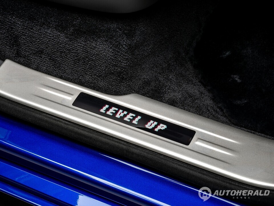 롤스로이스의 모든 조명 관련 요소들은 이번 컬렉션을 위해 새롭게 재해석됐다. (롤스로이스 제공)