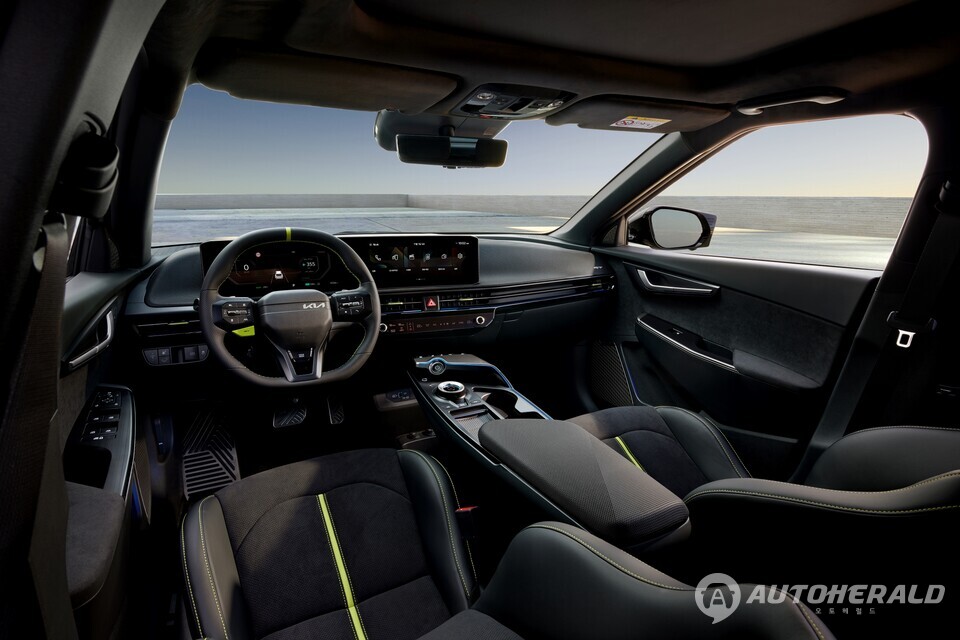 EV6 GT는 안전성과 바디 부문에서도 경쟁 모델보다 우위를 점하며 전기차 상품성을 증명했다(기아 제공)